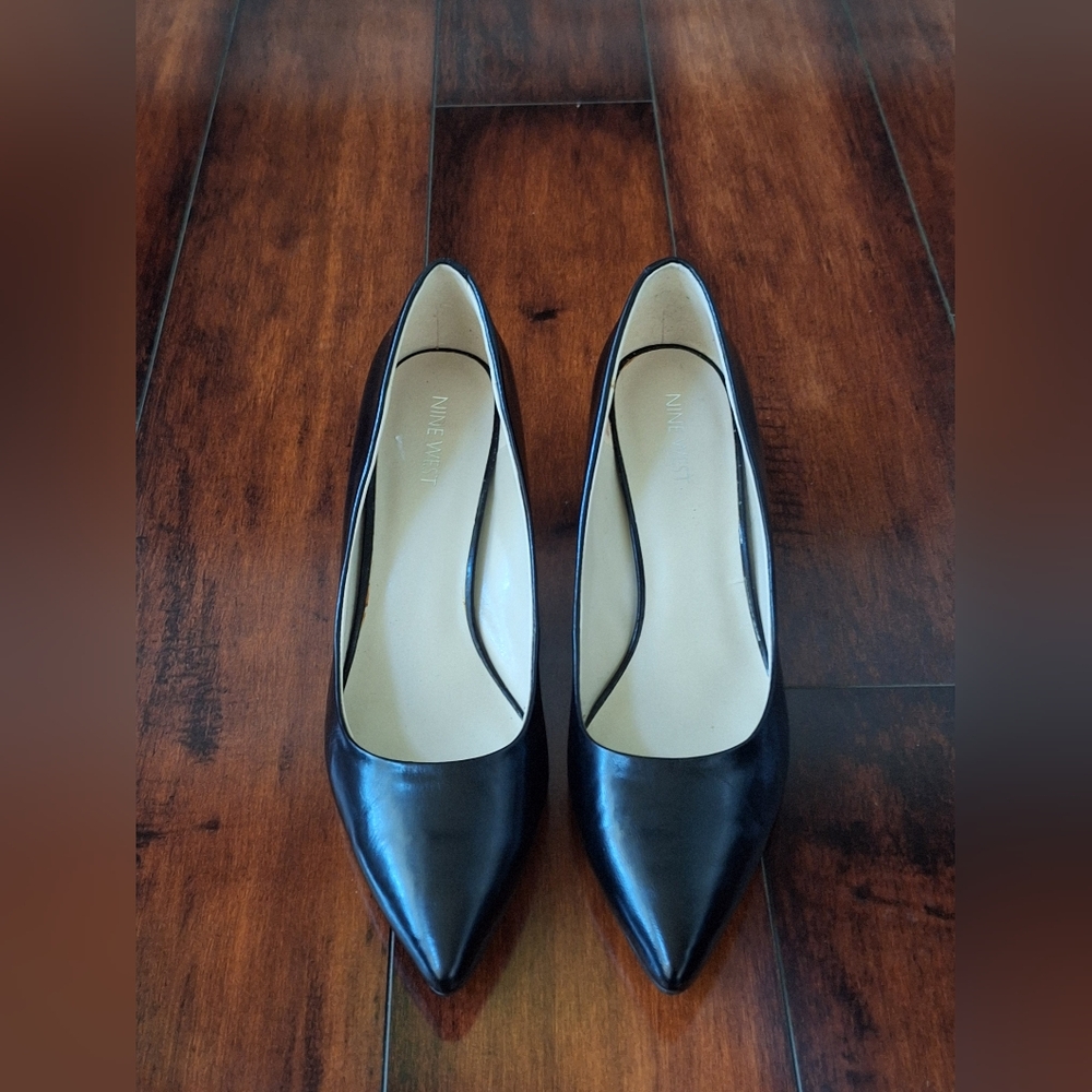 Nine West Black Leather Heel Stiletto, Classic Pointed Toe, Size 9 - Picture 4 of 8
